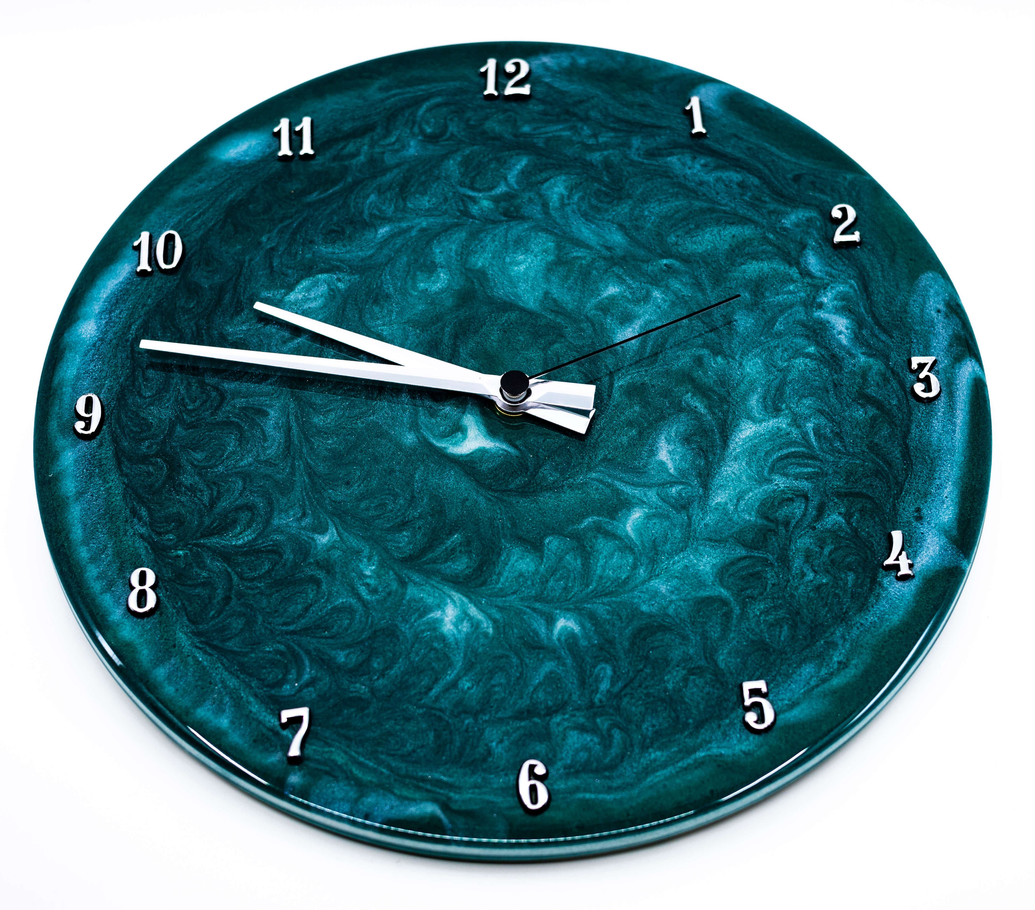 ručně litý epoxid a dřevo Black Star WOODWORKING s.r.o.